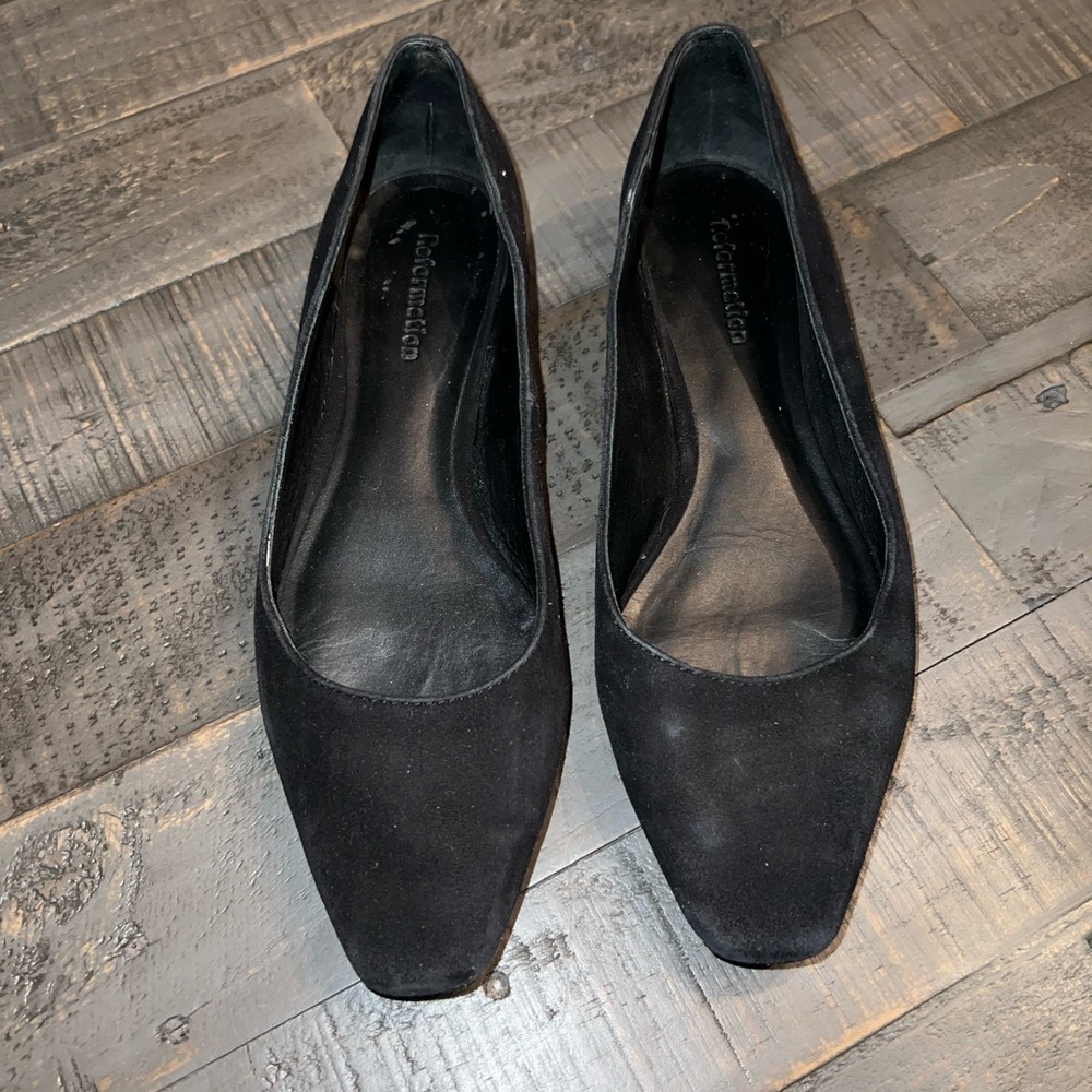 Reformation Womens Black Suede Pointed Toe Ballet Flats Size 38